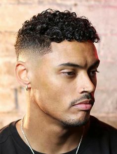 Medium Fade Haircut Curly Hair, Haircuts Fir Natural Curly Hair Men, Men’s Curly Haircut Black, Mixed Hair Men Haircut, Skin Fade Haircut Men Curly, Mid Fade Haircut Curly Hair, Men Curly Hairstyles Black, Mid Fade With Curly Hair, Dominican Hairstyles Men