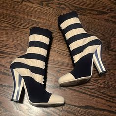 Fendi Rockoko Booties In Navy Blue And Cream. Comes With Original Shoebox And Dust Bags. Size 40.5! Will Elevate Any Look! Fendi Shoes, Shoe Box, Bootie Boots, Dust Bag, Ankle Boots, Fendi, Navy Blue, Women Shoes, Navy