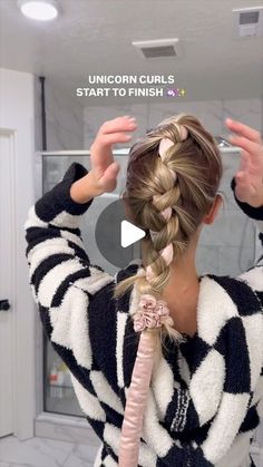 Lindsey on Instagram: "My unicorn heatless curls start to finish!! I have gotten so many requests to do a tutorial so here is a start to finish video!! Think french braid but one of the sections is the heatless curling rod! If you want a slower tutorial where I walk you though it, comment below and I’ll make one 🦄✨🫶🏼   My heatless curlers are from @theeffortlessshop and you can use my code LINDSEYHAIR to save some money on your order!!   LOVE YOU GUYS!!!" How To Braid Hair For Heatless Curls, Step By Step Heatless Curls, Unicorn Heatless Curls Results, How To Curl Your Hair With Braids, French Braid Heatless Curls, Bob Heatless Curls, Unicorn Overnight Curls, Heatless Curls How To, Heatless Curls Unicorn Method