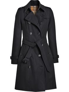 Midnight blue cotton blend Chelsea Heritage trench coat from BURBERRY featuring epaulettes, notched lapels, off-centre front button fastening, belted waist, two side button-fastening pockets, central rear vent, storm flap and long sleeves. This item is in size 6 and the color is Blue Fall Fashion Coats, Trench Coat Outfit, Burberry Outfit, Blue Trench Coat, Burberry Trench, Burberry Trench Coat, Coat Outfit, Raincoats For Women, Trench Coat Black