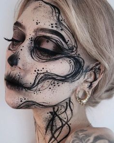 Drag Make-up, Face Art Makeup, Halloween Makeup Inspiration, Makijaż Smokey Eye, Skull Makeup, Crazy Makeup