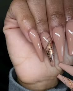 Glamorous Nails Bling, Edgy Fall Nails Acrylic, Nail Art Designs For Work, Nude Tapered Square Nails, Nude Coffin Nail Ideas, Nude Fall Nail Designs, Fall Nails Stiletto, Beige And Gold Nails, R&b Concert Outfit