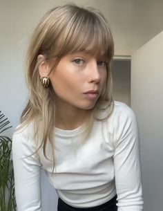 Blonde Bob And Fringe, Heavy Fringe Hairstyles, Dark Blonde Hair Bangs, French Long Bob, Straight Brown Hair With Bangs, Dark Blonde Hair With Bangs, Light Brown Hair Bangs, Dirty Blonde Hair With Bangs, Low Maintenance Bangs