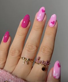 Barbie Pink Almond Nails, Pink Almond Nails, Coral Nails With Design, Ballerina Nails Shape, Nagellack Trends, Acrylic Toe Nails, Graduation Nails, Magic Nails