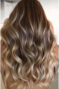 Brown Hair Inspo, Hair Color Caramel, Brunette Hair With Highlights, Honey Blonde Hair, Brown Hair Balayage, Balayage Hair Blonde, Highlights Brown Hair, Hair Stylies