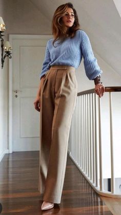 Wardrobe Minimalist, Midsize Outfits, Woman Outfit, Midsize Fashion, Spring Capsule, Outfit Chic, Spring Forward, Amal Clooney