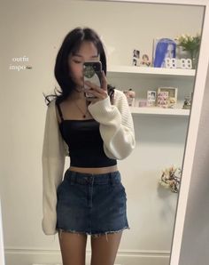 Asian Outfits Korean Fashion Summer, Batwing Outfit, Summer Outfits Korean Street Style, Skirt Inspo Outfit, Sweater Shrug, Cardigan Outfits, Lookbook Outfits