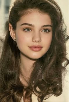 Hair Care Routine Daily, Blue Eyes Aesthetic, Celebrity Style Icons, Girl With Brown Hair, 90s Hairstyles, Flower Box, Hair Nails, Art Base, 인물 사진