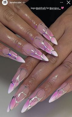 Nail Inspo Coffin Glitter, Hand Art Nails, Creative Almond Nails Art Designs, Nails With Pigment Powder, Summer Birthday Nails Almond, Creative Nail Designs Unique, Pink Pattern Nails, Trendy Nails Ideas 2023, 2000 Inspired Nails