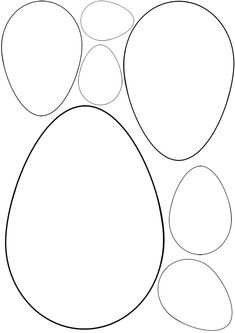 an egg with four eggs in the middle and three circles around it, all on one side