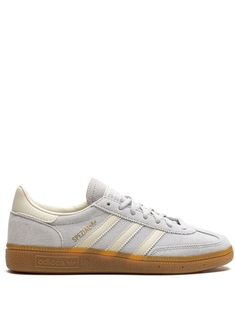 Find ADIDAS Handball Spezial Two Sneakers on Editorialist. grey leather gold-tone logo lettering signature 3-Stripes logo contrasting heel counter round toe front lace-up fastening logo patch at the tongue branded insole gum-rubber sole Spezial Adidas Shoes, Spezials Adidas, White Adidas Spezial, Grey Spezial Adidas, Spezial Adidas, Adidas Spezial Brown, Handball Spezial Shoes, Beige Adidas Spezial, Adidas Spezial Navy Gum