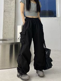 Hip Hop Cargo Pants, Celana Kargo, Streetwear Cargo Pants, Celana Fashion, Hip Hop Women, Women Cargo Pants, Clubbing Outfits, Streetwear Mode, High Waist Wide Leg Pants