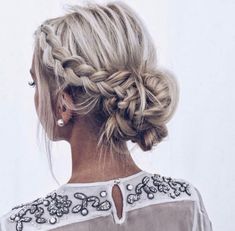 The perfect braided updo: teased, messy side braid fading into a low bun. Love this updo for any occasion, especially for a wedding or prom. Easy Updo Hairstyles, Hairstyle Idea, Fishtail Braid, Braided Hairstyles Updo, Wedding Hairstyles Updo, Short Hair Updo, Hoco Hair