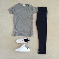 Sometimes all you need to do is keep it simple  WHAT MEN WEAR G.Q Style. Outfit Grid Streetwear, Grey Tshirt, Der Gentleman, Pants Adidas, Tshirt Outfit, Gq Style, Instagram Analytics