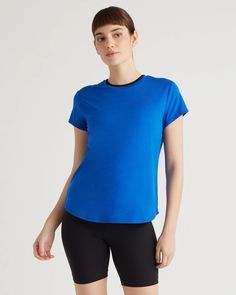 Flowknit Breeze Tee Blue Technical Workout T-shirt, Basic Tops With Moisture-wicking And Medium Support, Basic Moisture-wicking Top With Medium Support, Basic Tops With Medium Support And Moisture-wicking, Basic Moisture-wicking Top, Breathable Jersey Crew Neck Top, Versatile Moisture-wicking Crew Neck T-shirt, Basic Crew Neck Activewear In Athletic Fit, Basic Athletic Fit Activewear With Crew Neck