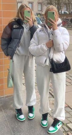 Foto Best Friend, Sweatpants Outfits, Skandinavian Fashion, Sweatpants Outfit, Indie Outfits, 가을 패션, Look Vintage