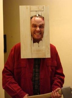 good costumes for guys - Jack Nicholson as Jack in the Shining 🪓😱 great easy Halloween costume for men, just need a plaid shirt and little DIY creativity | halloween costume ideas for men simple horror movie Costume Ideas For Guys, Modest Halloween Costumes, Last Minute Kostüm, Painting Tattoos, Halloween Costumes Women Creative, Kid Costumes, Easy College Halloween Costumes, Popular Halloween Costumes, Diy Couples Costumes