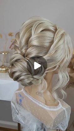 Bun Hair Piece, How To Make Hair, Eye Makeup Tutorial, Bride Hairstyles, Hair Piece, Hair Updos, Hair Designs, Bun Hairstyles, Hair Dos