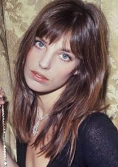 60s Bangs, Birkin Bangs, Jane Birken, Midi Hair, Vintage Bangs, Bangs Inspo, Jane Birkin Style, Birkin Style