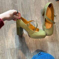 Never Worn Sezane Shoes College Graduation Shoes, Dark Green Heels, Green Mary Janes, Light Green Shoes, Fruity Aesthetic, Sezane Shoes, Colorful Wedding Shoes, Graduation Shoes, Green Heels