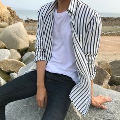 Jaemin Stylish Mens Outfits, Streetwear Men Outfits, Grunge Outfits, Boy Fashion, Mens Clothing Styles