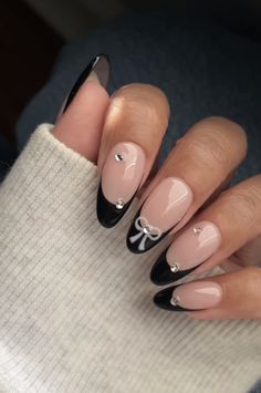 Black French Nails, Nagel Tips, Smink Inspiration, Luxury Nails, Short Acrylic Nails, Nail Arts, Cute Acrylic Nails