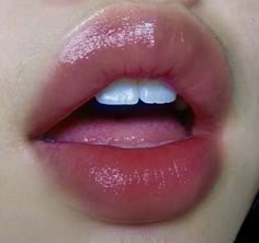 Lips Claims For Dr, Pretty Teeth Aesthetic, Lip Claims For Dr, Desired Lips, Apple Meme, Round Lips, Slim Hands, Manifesting 2023, Teeth Aesthetic