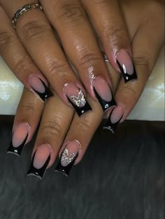 Black Nail Rhinestone Design, Graduation Nails Ideas 2023 Short, Simple Short Black Nail Ideas, Short Black French Tip Nails With Gems, Acrylic Nails Square Black, Baddie Short Acrylic Nails Black, Shorties Nails Black French Tip, Short French Tip Acrylic Nails Black, Short Acrylic Nails Designs Black