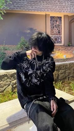 Emo Aesthetic Men, Alt Man Outfits, Emo Boy Aesthetic Grunge, Alt Men Outfits, Masculine Alternative Outfits, Emo Style Men, Grunge Fashion Men, Scene Outfits Male, Y2k Outfits Emo