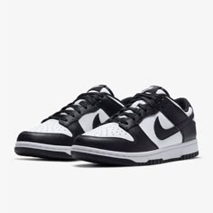 Nike Dunk Panda Size 9 Men New In Box Dr Shoes, Basket Noir, Game Black, Baskets Nike, Nike Sb Dunks Low, Nike Sb Dunks, Classic Wardrobe, Nike Dunk Low, Dunk Low