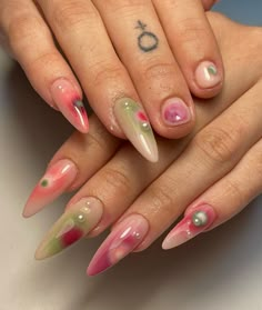 Funky Summer Nails, How To Have Style, Airbrush Nails, Her Nails, Minimalist Nails, Fire Nails, Funky Nails, Cute Acrylic Nails