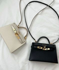 Chanel Kelly Bag, Hermes Sling Bag, Kelly 25 Hermes, Hermes Bag Outfit, Hermes Bags Kelly, Chanel Kelly, Hermes Kelly Pochette