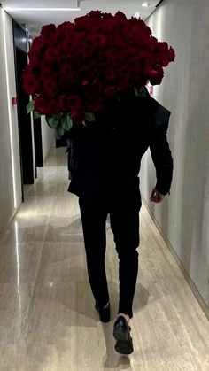 Relationship Money Goals, Dream Life Aesthetic Husband, Old Money Husband Aesthetic, Perfect Husband Aesthetic, Men Spoiling Women Aesthetic, Relationship For Vision Board, Flowers Boyfriend Aesthetic, Wealthy Husband Aesthetic, Romance Black Aesthetic