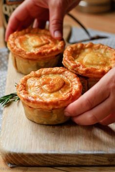 Small Pies, Onion Pie, Beef Pies, Scottish Recipes, Meat Pie, Irish Recipes, English Food, Easy Easter