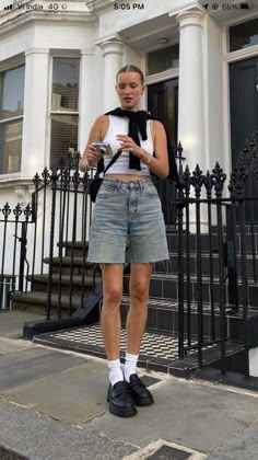 Loafers Outfit, Looks Pinterest, Looks Street Style, 2024 Trends, Double Take, Beauty And Lifestyle, Mode Inspo, Beauty Lifestyle, 가을 패션