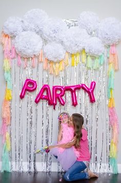 Unicorn Fifth Birthday Party | Unicorns DO Exist — but Only at This Birthday Party | POPSUGAR Family Photo 36 Halloween Fest, Invitations Diy, Party Backdrop, Girl Birthday Party, Unicorn Birthday Parties, Unicorn Party, Unicorn Birthday, Party Inspiration, Backdrops For Parties