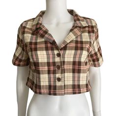 Dizzy Lizzy Short Sleeve Retro Plaid Cropped Button Down Shirt Size L Large Nwot. This Is A Boxy-Fit Button-Up Shirt With Short Sleeves And A Notch Collar. A Classier Retro Look, The Beige Plaid Cropped Shirt Is A Timeless Top That Pairs Perfectly With Jeans For An Undeniably Cute Outfit. Juniors Size Large New Without Tags Condition C1-26 Crop Button Up Shirt, Cropped Button Up Shirt, Button Crop Top, Cropped Button Down, Clothing Wishlist, Beige Plaid, Cropped Shirt, Fashion Wishlist, Notch Collar