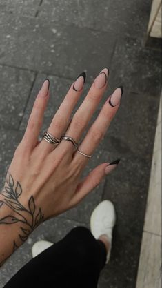 Concert Nails, Boho Nails, Girl Nails, Edgy Nails, Minimal Nails, Bride Nails, Black Nail