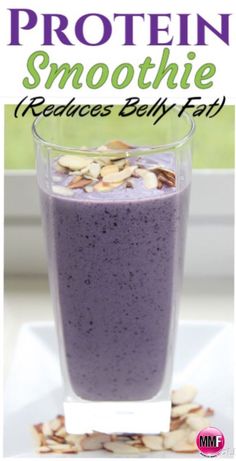 A Protein Smoothie That Helps Reduce Belly Fat - Michelle Marie Fit Smoothie Kale, Resep Smoothie, Protein Smoothies, Protein Shake Smoothie, Protein Smoothie Recipes, Smoothie Prep, Healthy Shakes, Protein Shake Recipes, Protein Drinks