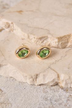 Pine Oval Studs - Viridian Gift Vouchers, Green Glass, Green And Gold, Dress To Impress, Gold Metal, Range, Stone, Glass, Green