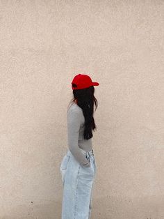 Baggy jeans, red hat, pop of red, red outfit, mom outfit, converse Red Ball Cap Outfit, Red Baseball Hat Outfit, Red Baseball Cap Outfit, Red Beanie Outfit, Red Casual Outfit, Red Hat Outfit, Ball Cap Outfit, Hat Outfit Summer, Outfit Converse