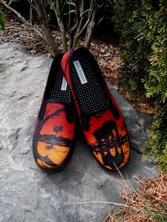 Hand Painted Toms - African Sunset Hand Painted Vans, Hand Painted Toms, Painted Toms, White Toms, African Sunset, Painted Vans, Custom Painted Shoes, Custom Shoes Diy, Hand Painted Shoes