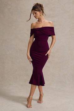 Get race day ready in Lydia, our playfully opulent midi dress. Designed in a deep plum shade of a premium scuba crepe, this lavish piece is detailed by a bow bardot neckline and feminine godet hemline.Features - Premium stretch scuba crepe- Bardot bow neckline- Invisible zip closure - Godet hemline - Midi length Sizing & Fit Model is 5'7 and wears UK size 8 / US size 4Product Information Designed exclusively by Club L London Unlined with good stretch Premium scuba crepe in Plum (95% Polyester, 5% Elastane) 125cm total length SKU: CL132336101 Dresses Occasion, Club L London, Dresses Club, Bardot Neckline, Black Dress Prom, Graduation Dresses, Black Tie Gala, Deep Plum, Christmas Party Dress