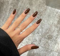 brown nails, brown aesthetic, brown nail, fall nails, fall nail art, nail ideas Basic Brown Nails, Brown Coffin Nails, Brown Nails Acrylic, Dark Brown Nails, Europe Nails, Fall Nails Brown, Chocolate Nails, Brown Nail Designs, Brown Fall Nails