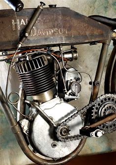 an old motorcycle engine is shown in this image