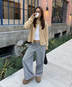 The Cardigans, Cardigan Outfits, Outfit Look, Fashion Business, Mode Inspo, Looks Chic, 가을 패션