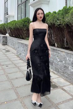 Fancy Short Dresses, Chic Evening Dress, Stylish Work Attire, Classy Casual Outfits, Story Instagram, Classy Dress, Event Dresses, Fancy Dresses, Gorgeous Dresses