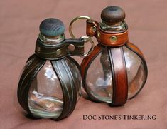 Harry Clarke, Kill Star, Steampunk Stuff, Steampunk Ideas, Rpg Ideas, Potion Bottles, Steampunk Accessories, Steampunk Costume, Steam Punk