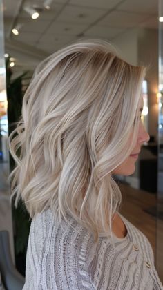 Ashy Blonde Hair, Summer Blonde Hair, Light Blonde Hair, Blonde Hair Inspiration, Blonde Hair Looks, Hair Color And Cut, Short Blonde Hair, Summer Hair, Hair Care Routine