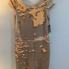 Full Lining, Round Neckline, V-Back, Cap Sleeve, Concealed Back Zipper, Reversible Sequins Very Neat Dress...Swipe The Sequins Up Or Down Neat Dress, Vince Camuto Dress, Cap Sleeve, Vince Camuto, Sheath Dress, Round Neckline, Cap Sleeves, Colorful Dresses, Womens Dresses